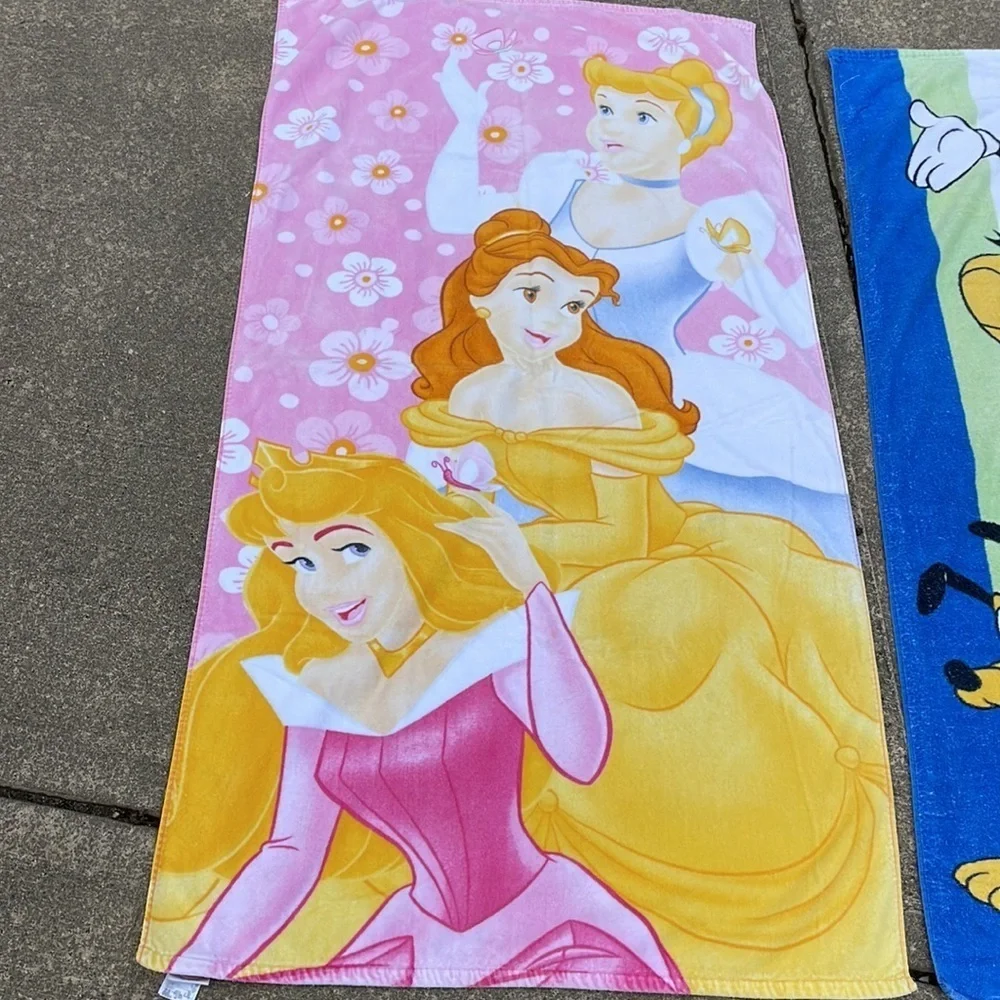 Vintage Disney Beach towel set